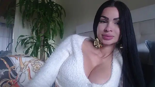  Pamela doll online show from 8, 9, 2025