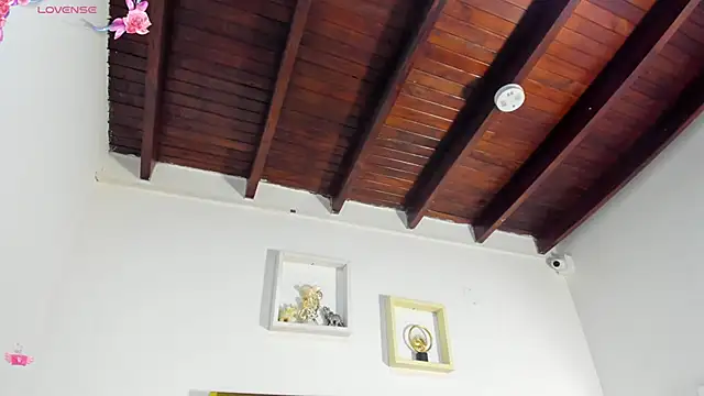 vahiolet fuentes online show from 2, 10, 2025