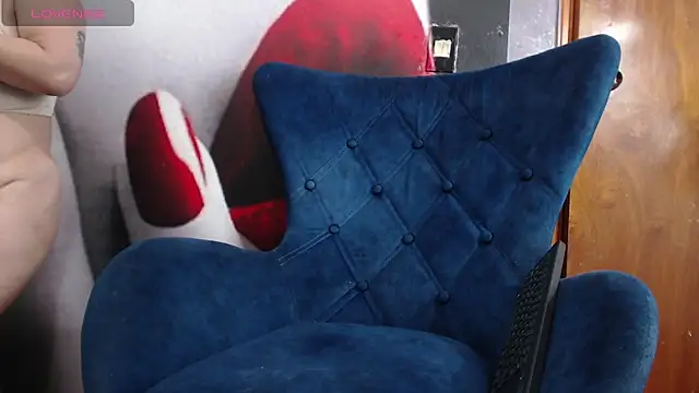 karenlennox1 online show from 14, 2, 2025