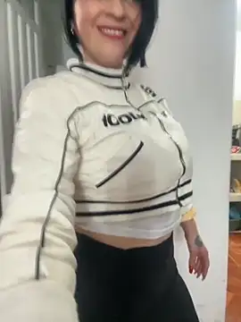 karenlennox1 online show from 15, 11, 2025