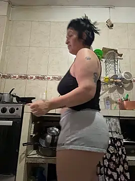 Snapshot of karenlennox1 chatting on 18, 1, 2026 karenlennox1 online show from 18, 1, 2026