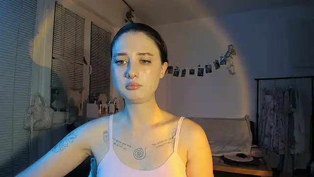 Snapshot of Jenny_darling_love chatting on 24, 9, 2025 Jenny darling love online show from 24, 9, 2025