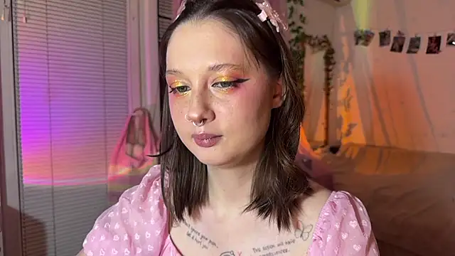 Jenny darling love online show from 10, 7, 2026