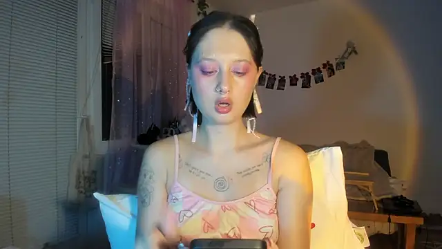 Snapshot of Jenny_darling_love chatting on 3, 12, 2025 Jenny darling love online show from 3, 12, 2025