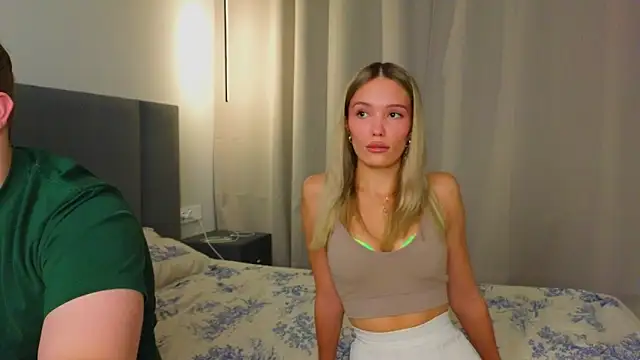 W    online show from 21, 9, 2025