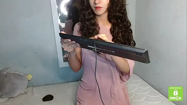 Snapshot of crista_rouse chatting on 4, 3, 2025 crista rouse online show from 4, 3, 2025