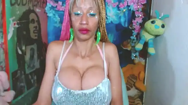 Snapshot of Raychel1111 chatting on 2, 8, 2026 Raychel1111 online show from 2, 8, 2026