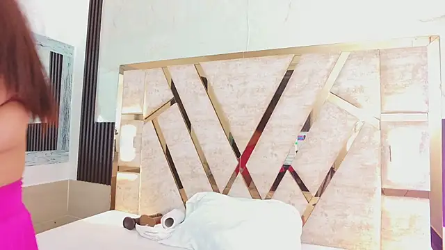 molly sweetee online show from 15, 10, 2025