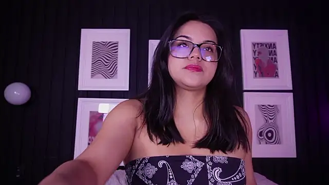 Snapshot of Sophia_wilsonn_ chatting on 3, 3, 2026 Sophia wilsonn online show from 3, 3, 2026