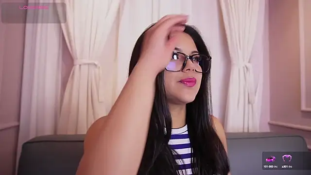 Snapshot of Sophia_wilsonn_ chatting on 15, 10, 2025 Sophia wilsonn online show from 15, 10, 2025