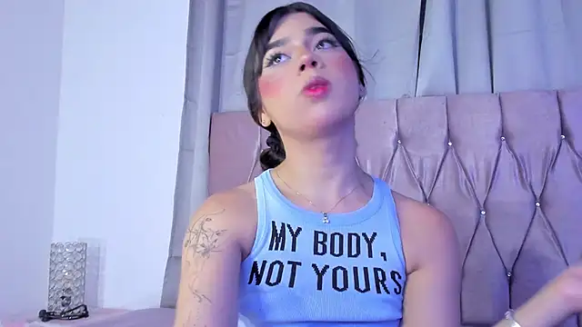 Ashley piinkk  online show from 25, 2, 2025