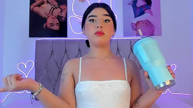 Ashley piinkk  online show from 6, 5, 2026