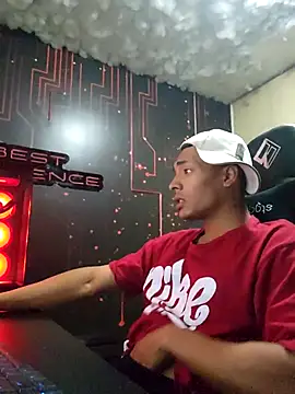 Jhonyblack 1 online show from 5, 11, 2025