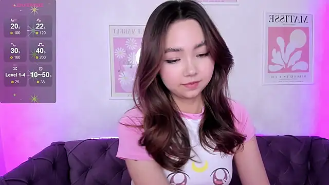 Fluffy Rose online show from 17, 3, 2025