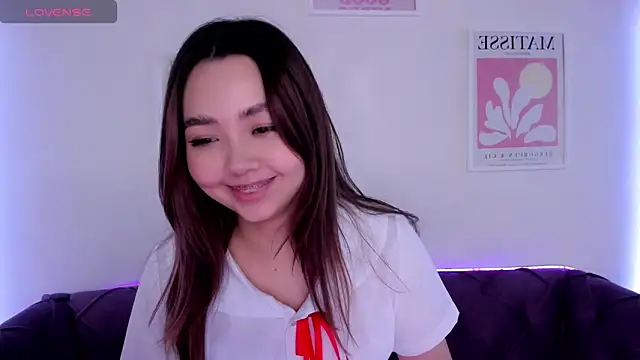 Fluffy Rose online show from 2, 3, 2025