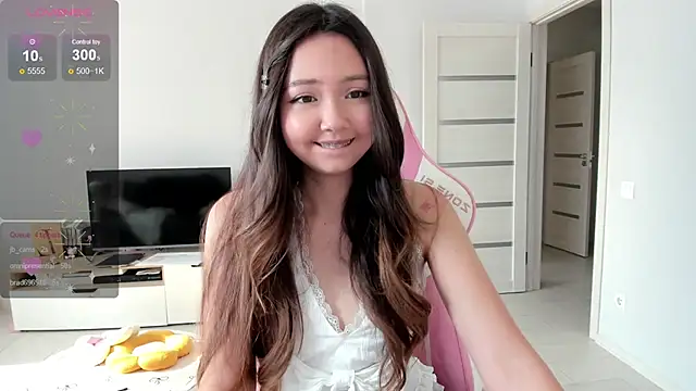 Fluffy Rose online show from 23, 7, 2026