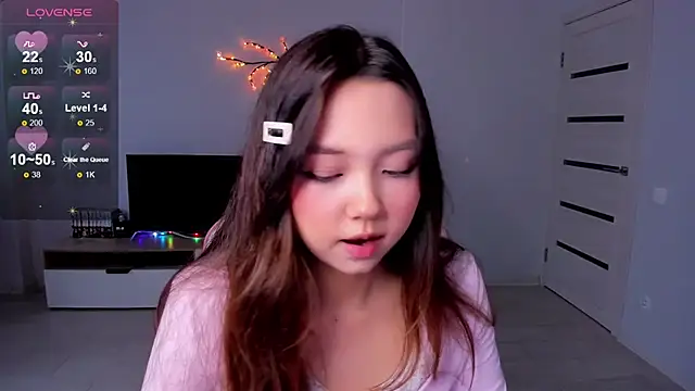 Fluffy Rose online show from 29, 9, 2025