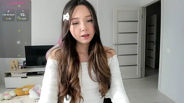 Fluffy Rose online show from 25, 5, 2026