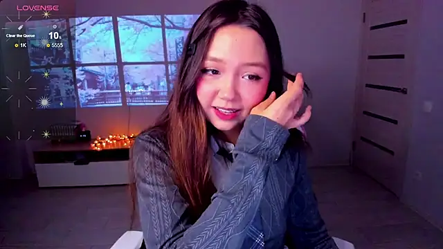 Fluffy Rose online show from 16, 11, 2025