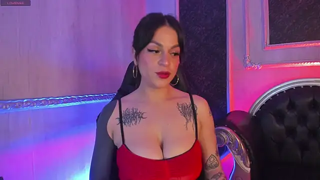 Snapshot of MeganDraco_ chatting on 13, 6, 2026 MeganDraco online show from 13, 6, 2026