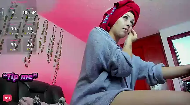 bonnie moon  online show from 30, 1, 2025