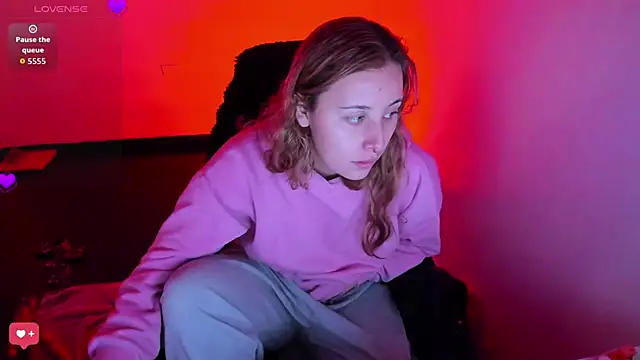 bonnie moon  online show from 30, 3, 2026