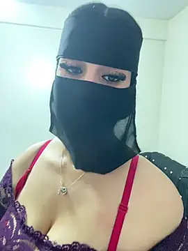 Snapshot of mari_layali chatting on 13, 7, 2026 mari layali online show from 13, 7, 2026