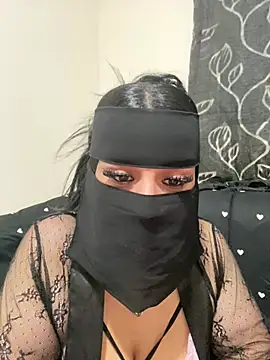 Snapshot of mari_layali chatting on 16, 7, 2026 mari layali online show from 16, 7, 2026