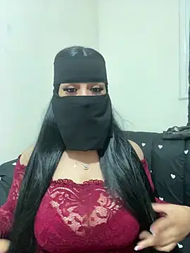 Snapshot of mari_layali chatting on 17, 7, 2026 mari layali online show from 17, 7, 2026