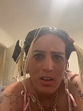 Haleytightlips1986 online show from 15, 4, 2026