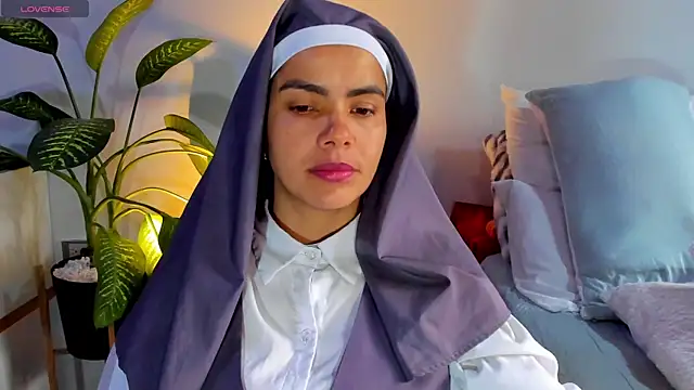 Snapshot of ClaraMariaMon chatting on 1, 3, 2025 ClaraMariaMon online show from 1, 3, 2025