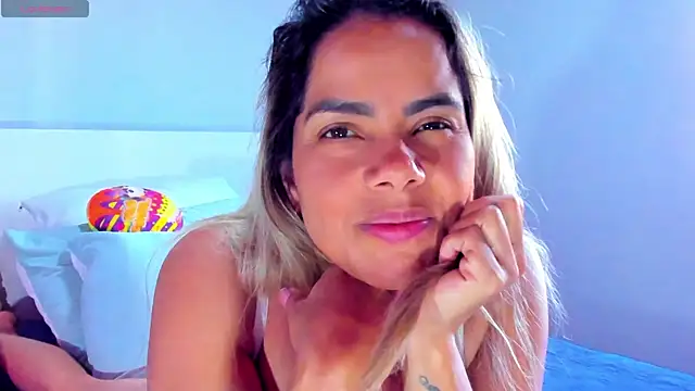 Snapshot of ClaraMariaMon chatting on 22, 3, 2025 ClaraMariaMon online show from 22, 3, 2025