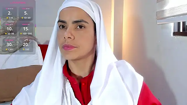 Snapshot of ClaraMariaMon chatting on 27, 10, 2025 ClaraMariaMon online show from 27, 10, 2025