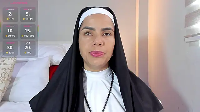 ClaraMariaMon online show from 4, 12, 2025