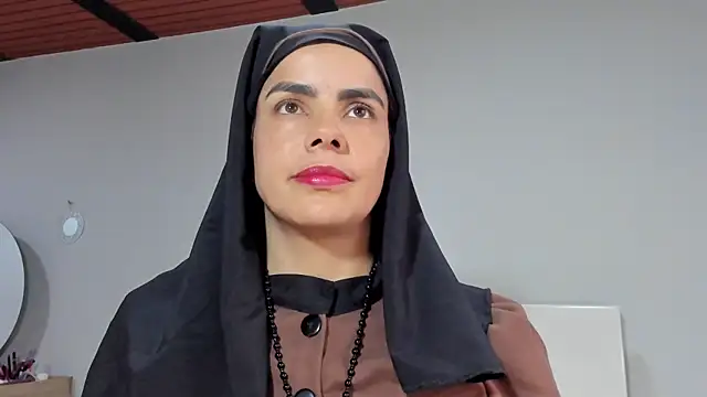 ClaraMariaMon online show from 13, 4, 2026