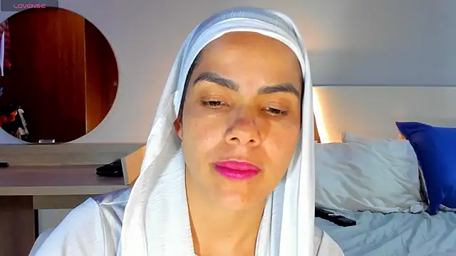 Snapshot of ClaraMariaMon chatting on 6, 3, 2025 ClaraMariaMon online show from 6, 3, 2025