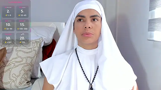 Snapshot of ClaraMariaMon chatting on 9, 10, 2025 ClaraMariaMon online show from 9, 10, 2025