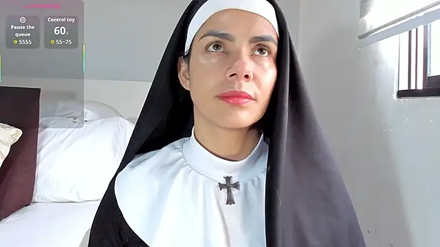 ClaraMariaMon online show from 13, 2, 2026