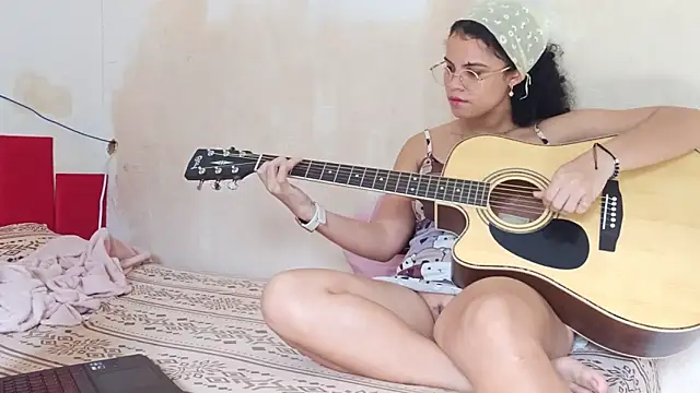 ELIZABETHFX online show from 5, 3, 2025