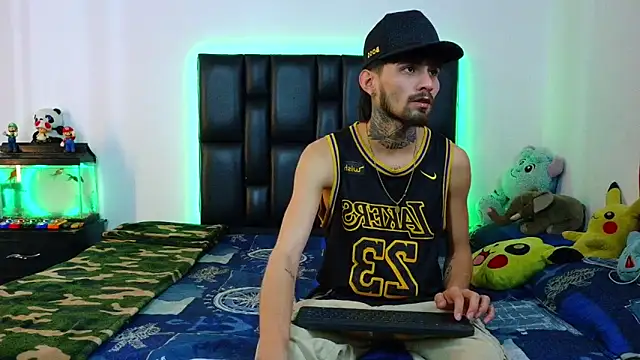 Brutal Sex Fucking online show from 25, 5, 2026