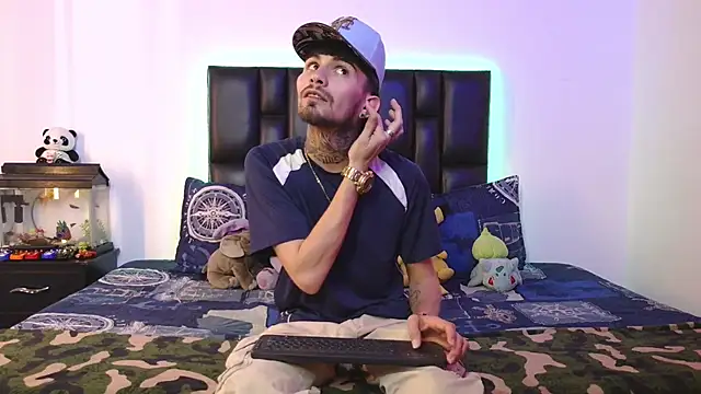 Brutal Sex Fucking online show from 4, 2, 2026