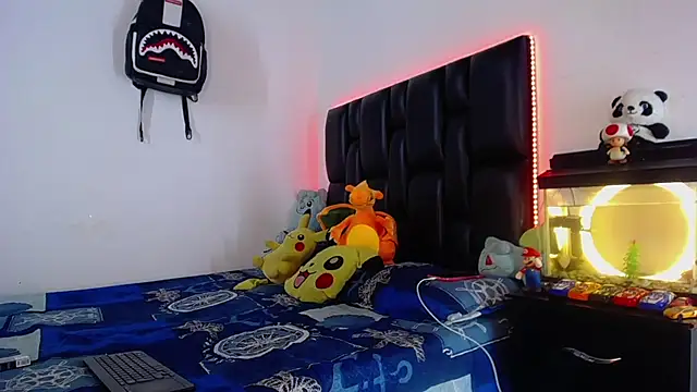 Snapshot of Brutal_Sex_Fucking chatting on 13, 7, 2026 Brutal Sex Fucking online show from 13, 7, 2026