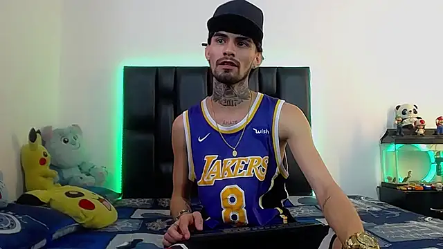 Snapshot of Brutal_Sex_Fucking chatting on 20, 6, 2026 Brutal Sex Fucking online show from 20, 6, 2026