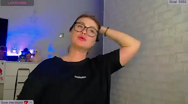 SuchCute online show from 22, 3, 2025