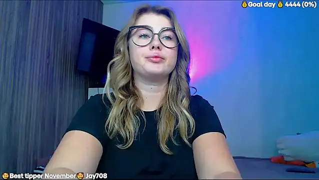 SuchCute online show from 23, 11, 2025