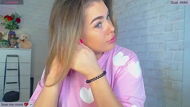 SuchCute online show from 11, 3, 2025