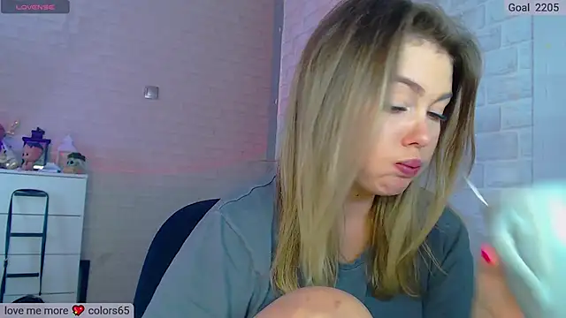 SuchCute online show from 7, 3, 2025