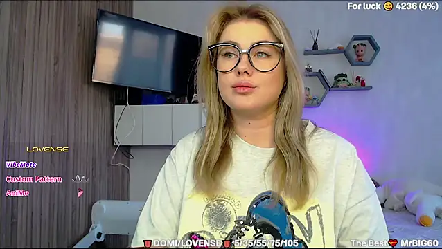 SuchCute online show from 4, 3, 2026