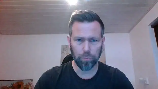 Snapshot of Gotta1 chatting on 5, 12, 2025 Gotta1 online show from 5, 12, 2025