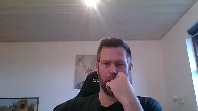 Snapshot of Gotta1 chatting on 18, 12, 2025 Gotta1 online show from 18, 12, 2025